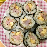 子供もパクパク☆ちらし寿司の素で簡単な巻き寿司